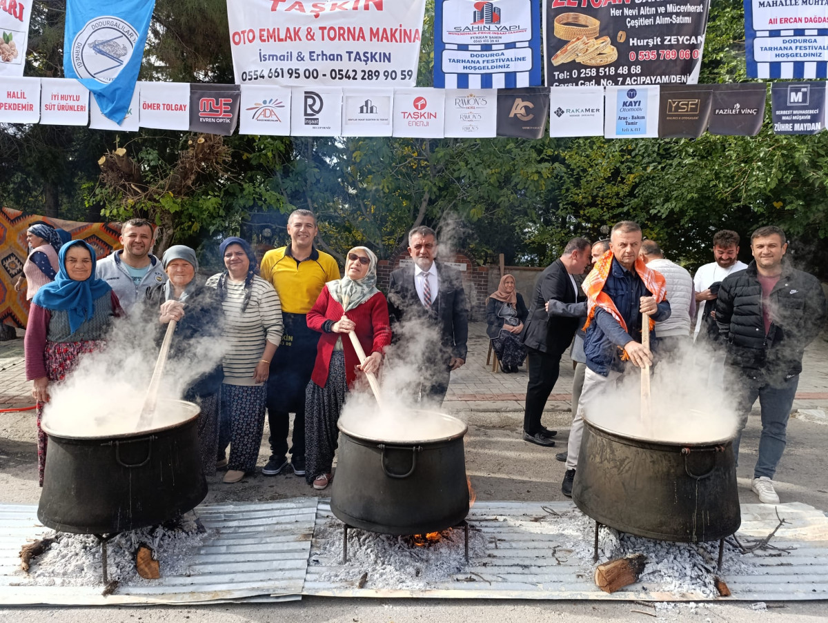 ACIPAYAM DODURGA’DA RENKLİ TARHANA FESTİVALİ 