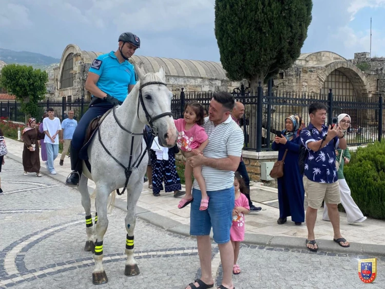 Atlı Jandarma Timleri Denizli ve Gaziantep’te