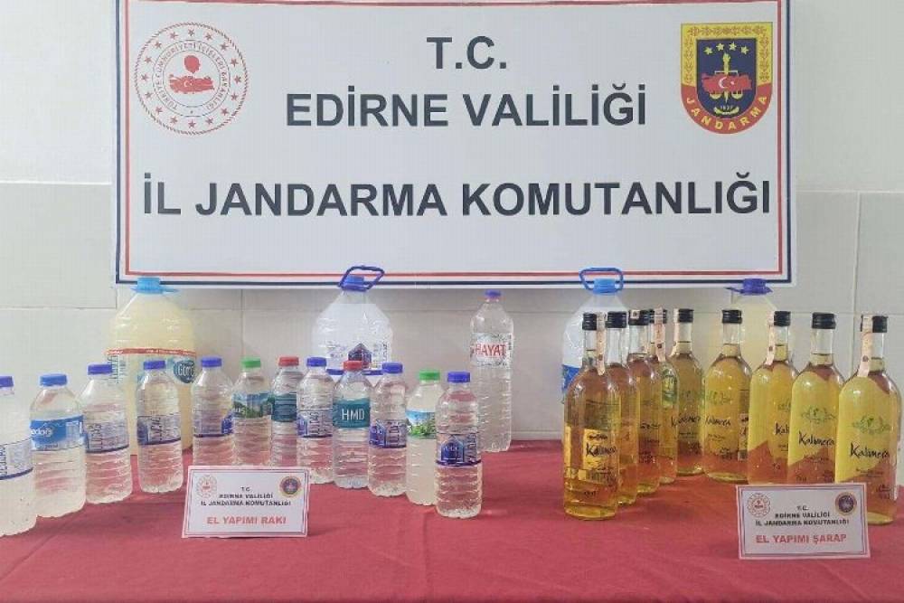 Edirne İpsala’da kaçak içkilere el konuldu